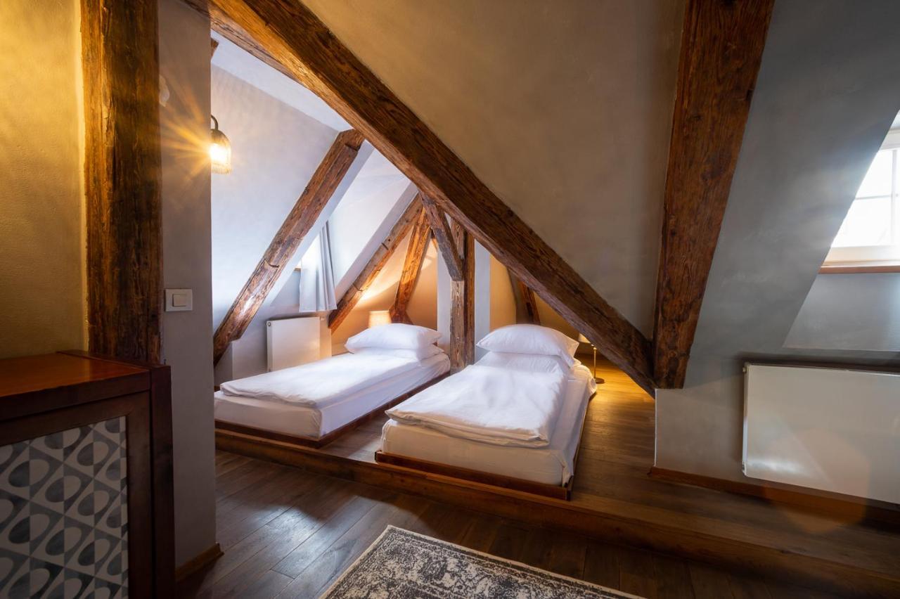 Miss Sophie'S Charles Bridge Hotel Prag Eksteriør billede