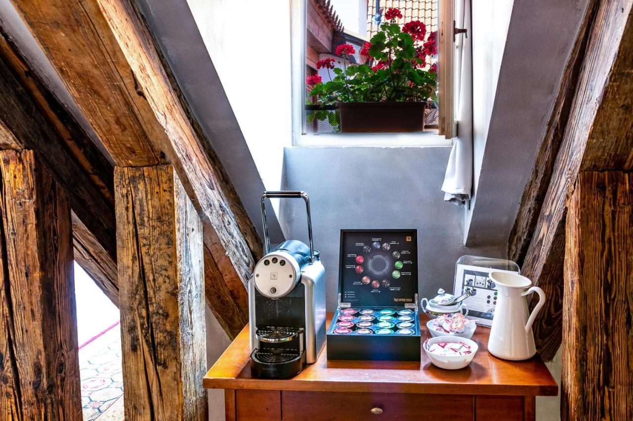 Miss Sophie'S Charles Bridge Hotel Prag Eksteriør billede
