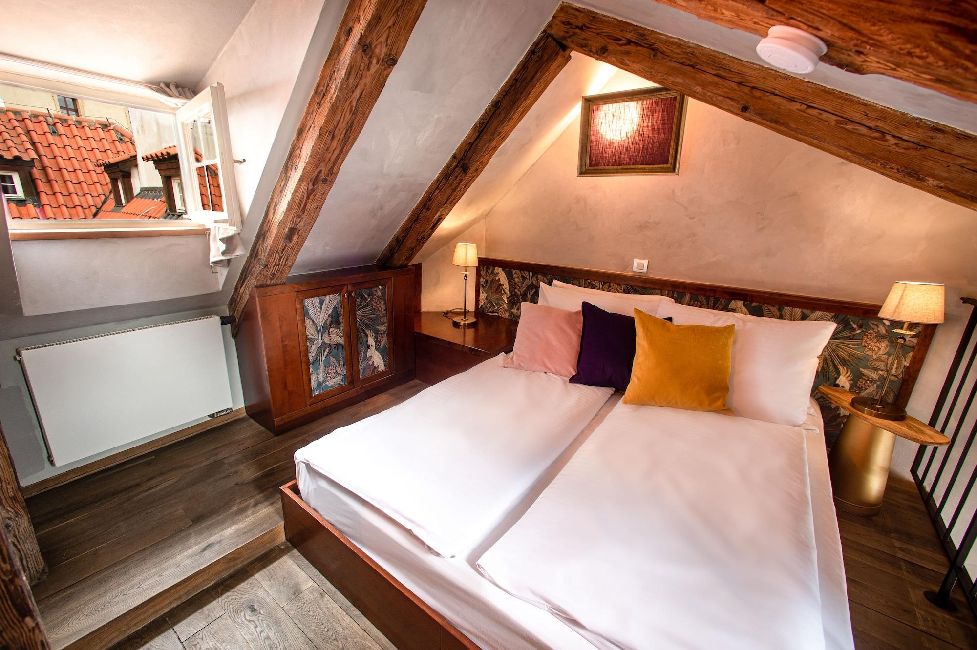 Miss Sophie'S Charles Bridge Hotel Prag Eksteriør billede