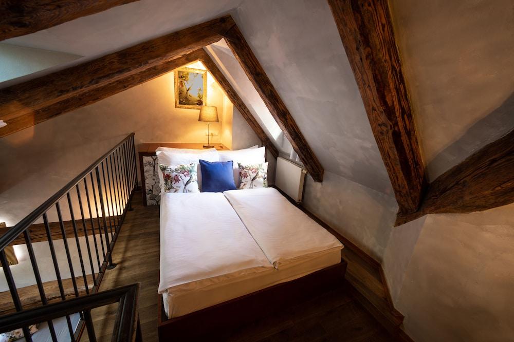 Miss Sophie'S Charles Bridge Hotel Prag Eksteriør billede