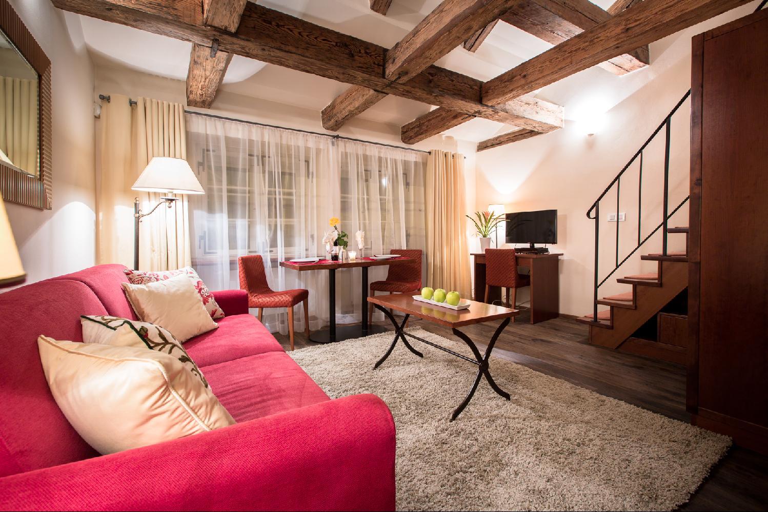 Miss Sophie'S Charles Bridge Hotel Prag Eksteriør billede